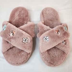 NWOT Dreamworks Shrek Pink Slippers, sz 9.5